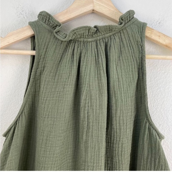 Calligraphie Women Medium
Green Seashell Tie Swing Tank Top
Sleeveless Shirt - Picture 6 of 9